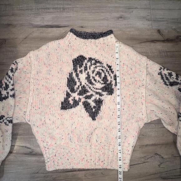Anthropology Chunky Knit Floral Rose Graphic Sweater Cottage Cozy Cropped NWT S - Picture 3 of 6